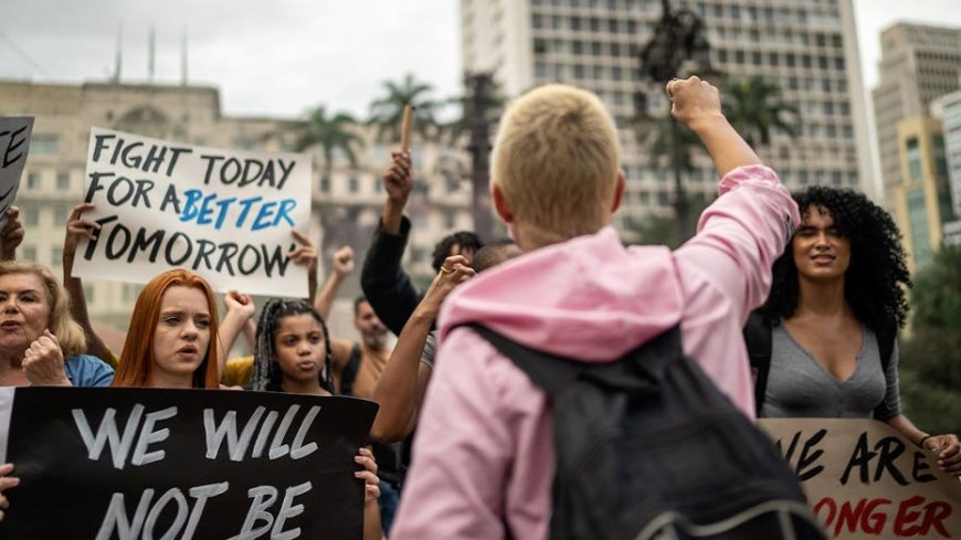 Watchdog group warns Pittsburgh high school course recruits students into political activism