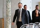 Legal group seeks to force Quebec MNAs to swear oath to King