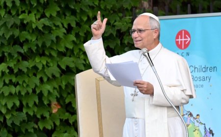 Pope Calls on Artists to Unite Against AI