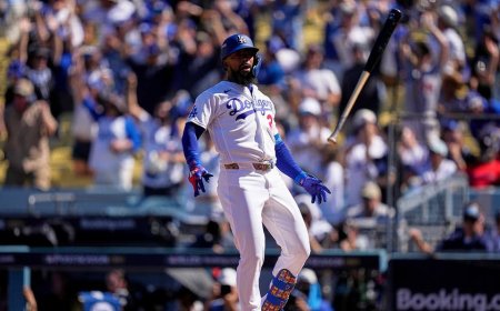 Dodgers begin quest for third straight World Series title by holding on for Game 1 win over Braves