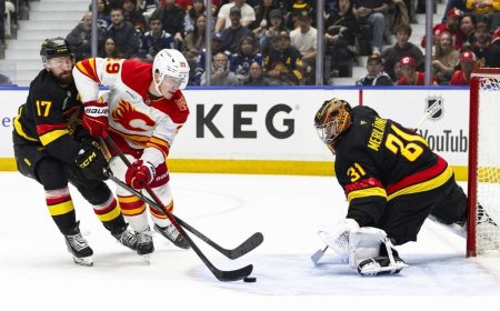 Merilainen making most of chance with Canucks