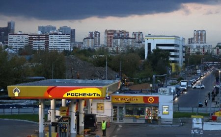 Trump Blames Ukraine For High Fuel Prices As Kiev Refuses To Stop Striking Russian Refineries