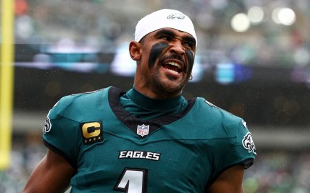 Jalen Hurts curses at receiver in viral hot-mic moment during Eagles' collapse against Rams