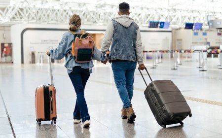 Man triggers relationship crisis by grabbing first class airline seat, leaving woman behind in coach