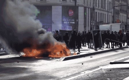 Macron trashes American free speech as riots grip France — internet unloads: ‘Enormous fool’