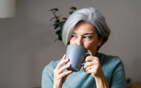 People who live to 100 have 3 drinks in common, longevity expert says