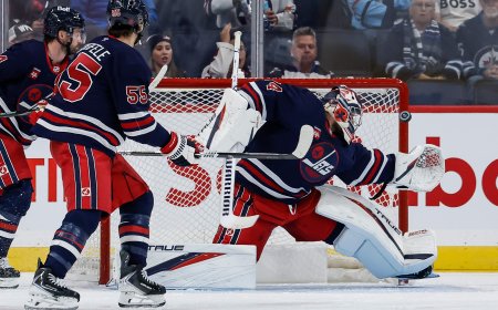 Connor’s late goal lifts Winnipeg Jets to 3-2 win over Avalanche