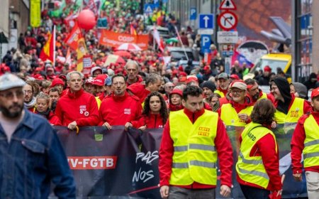 Thousands flood Brussels streets as anti-austerity protests erupt into clashes with police