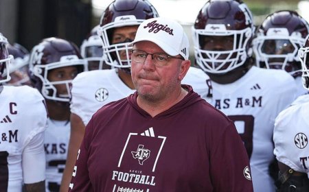 Mike Elko calls out Texas A&M fans on community message board as Aggies continue to spiral after another loss