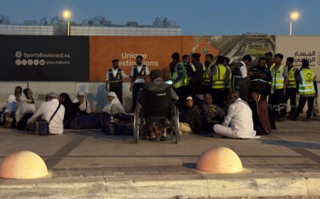 Canada advises no travel to Riyadh airport after Houthi attacks