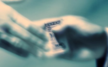 Ron Paul: The Only Way To Fight Government Corruption