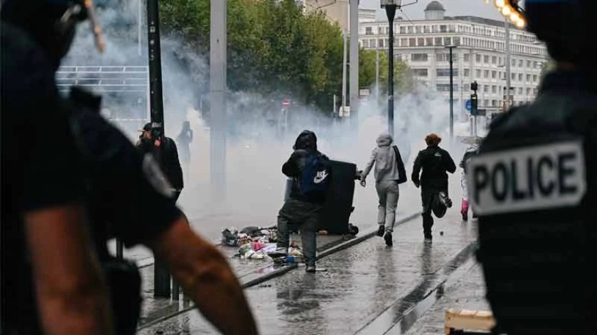 Thursday War Room LIVE: Shock Poll Finds 1/5 Voters Would Destroy Israel to End Iran War, Tennessee Gov. Bill Lee Halts Execution of Woman Who Survived Lethal Injection… PLUS, Diversity Apocalypse in France, As Students Riot In Streets! TUNE IN & SHARE!