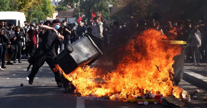 More Than 625 Arrested as Violent Student Protests Engulf France