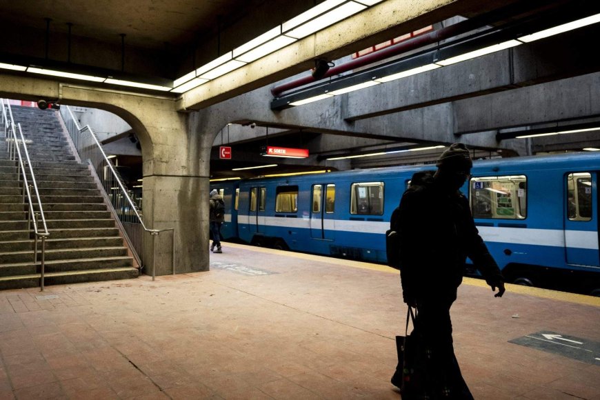 Montreal transit agency investigating death of man who fell onto subway tracks
