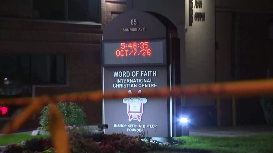Toronto police investigate possible hate-motivated act after Israeli flags burned