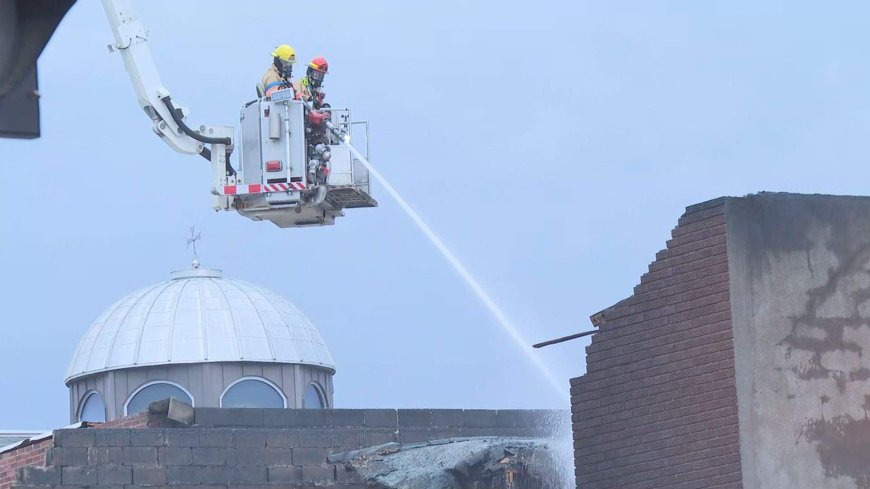 Fire displaces 30 people, injures 3 in Park Extension area of Montreal