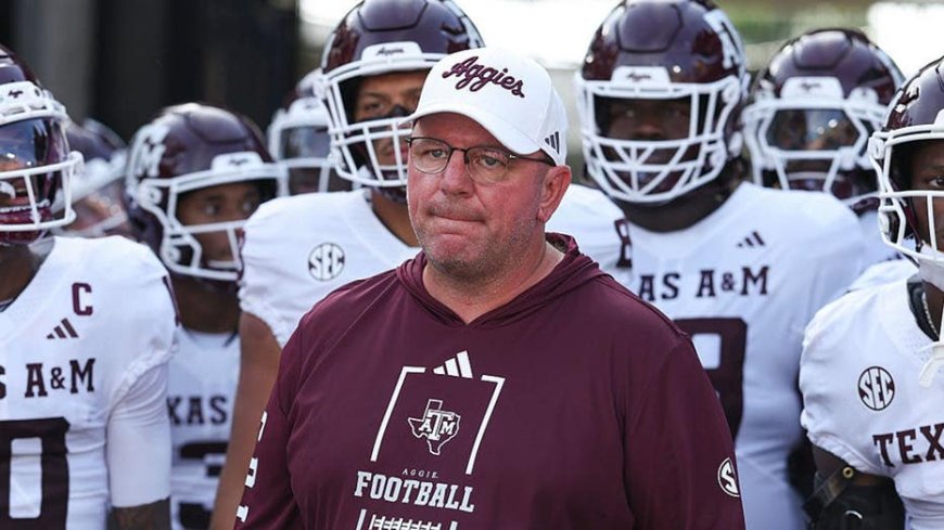 Mike Elko calls out Texas A&M fans on community message board as Aggies continue to spiral after another loss